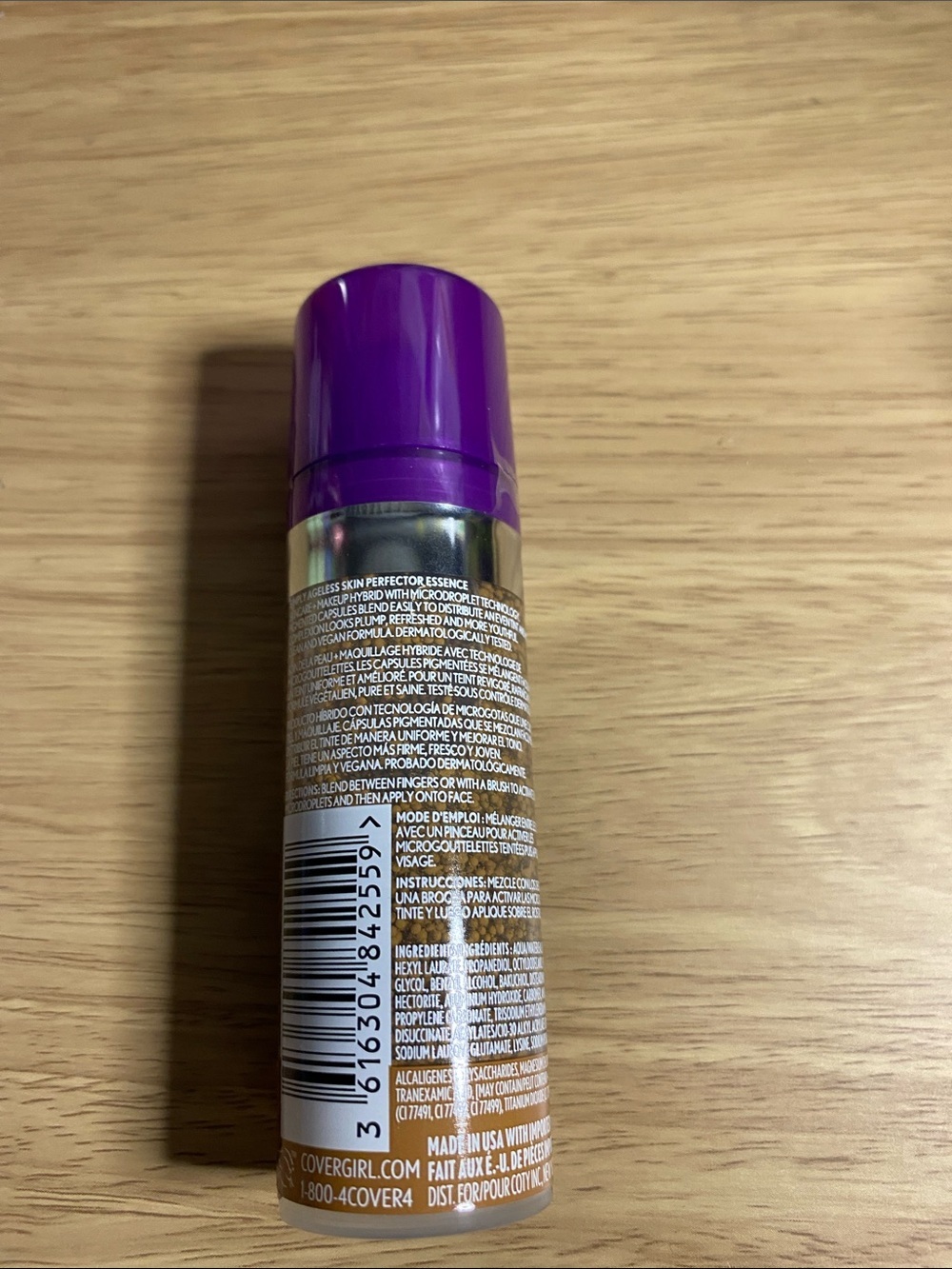 COVERGIRL Simply Ageless Skin Perfector Essence - Tan Shade - Picture 4 of 5